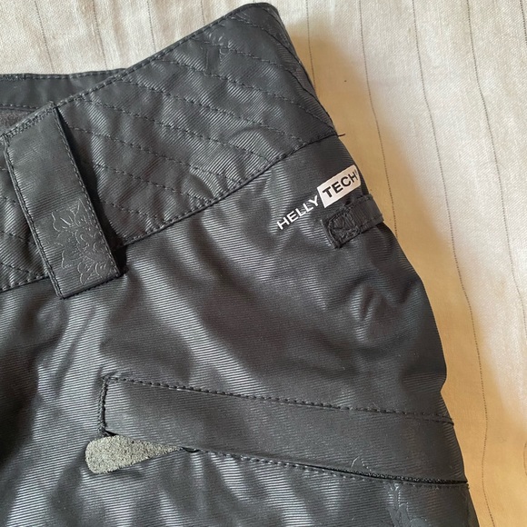 Helly Hansen Ski Pants (size small) - Picture 4 of 6